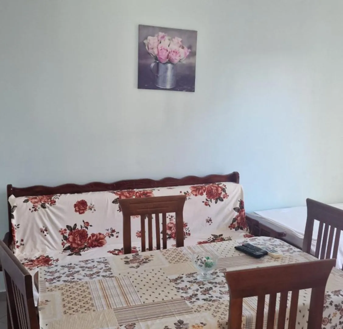 Aldo'S Apartments-Beachfront Retreat 0*, Sarandë