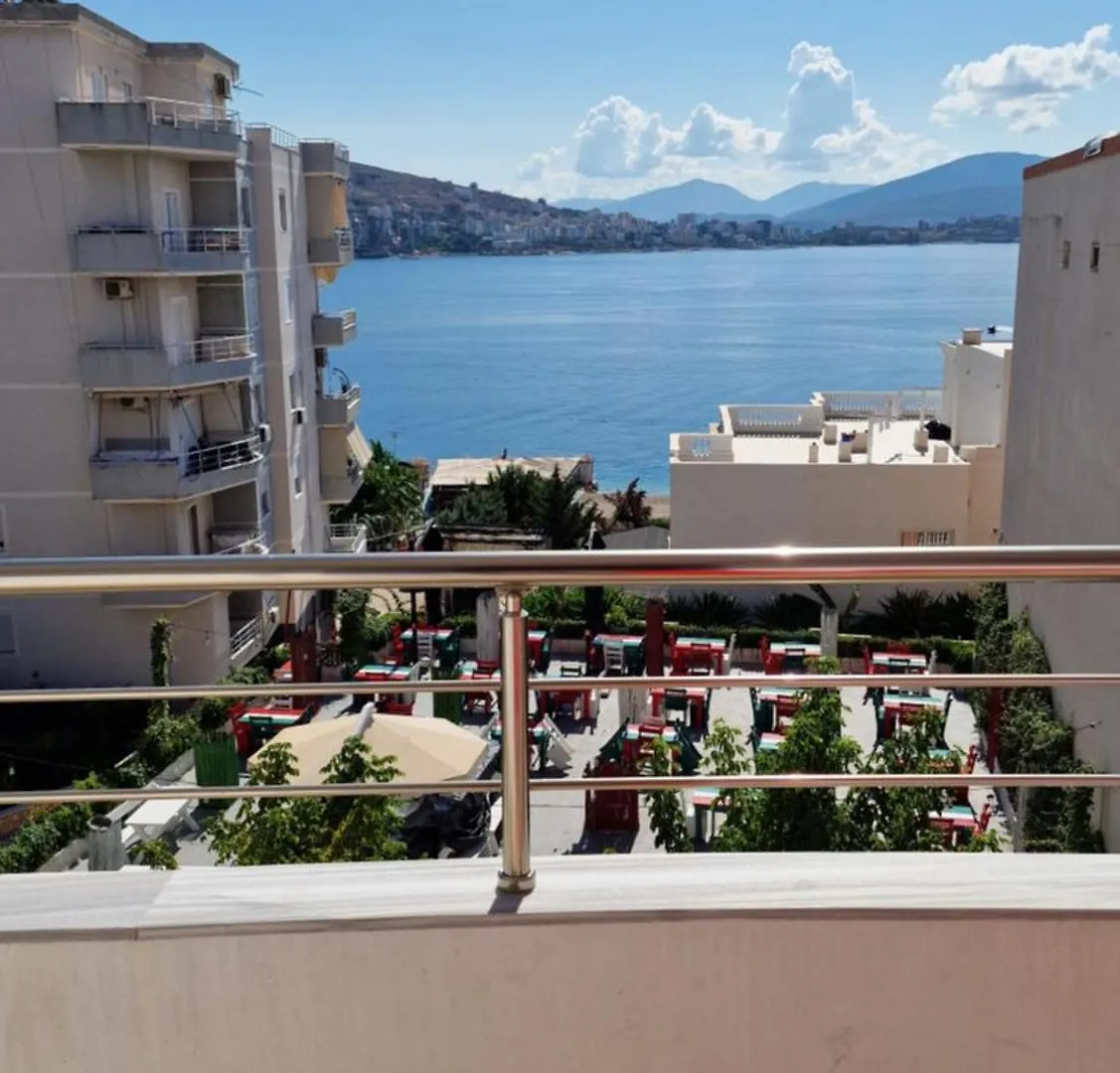 Aldo'S Apartments-Beachfront Retreat